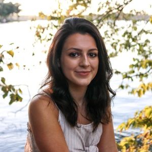 Meet your Posher, Julia